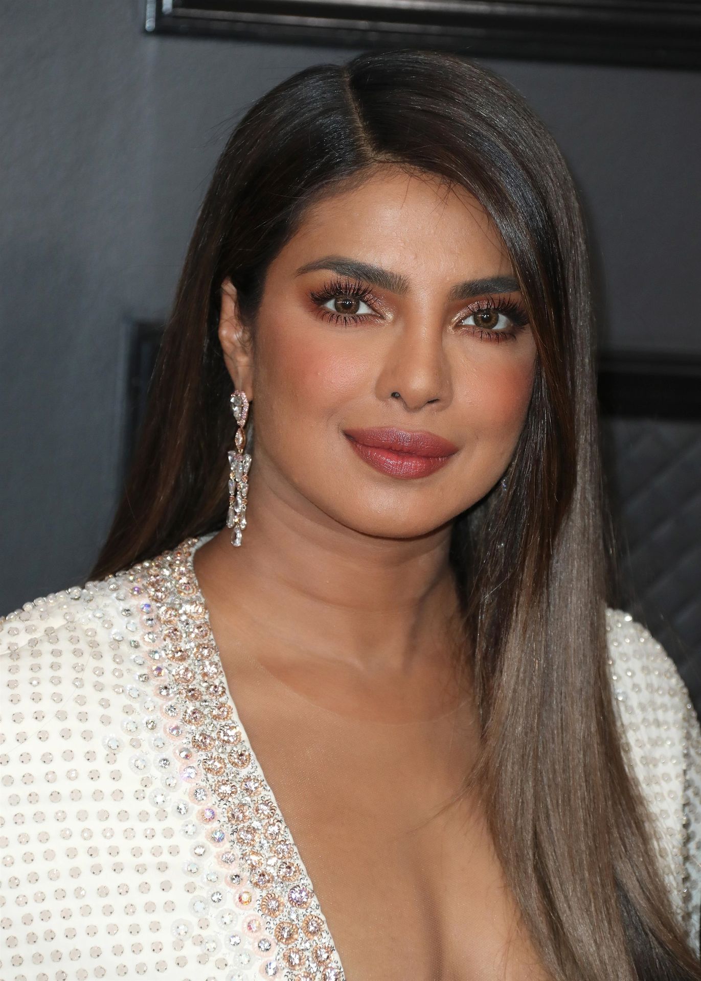 Indian Beauty Priyanka Chopra Showing Her Legendary Cleavage The