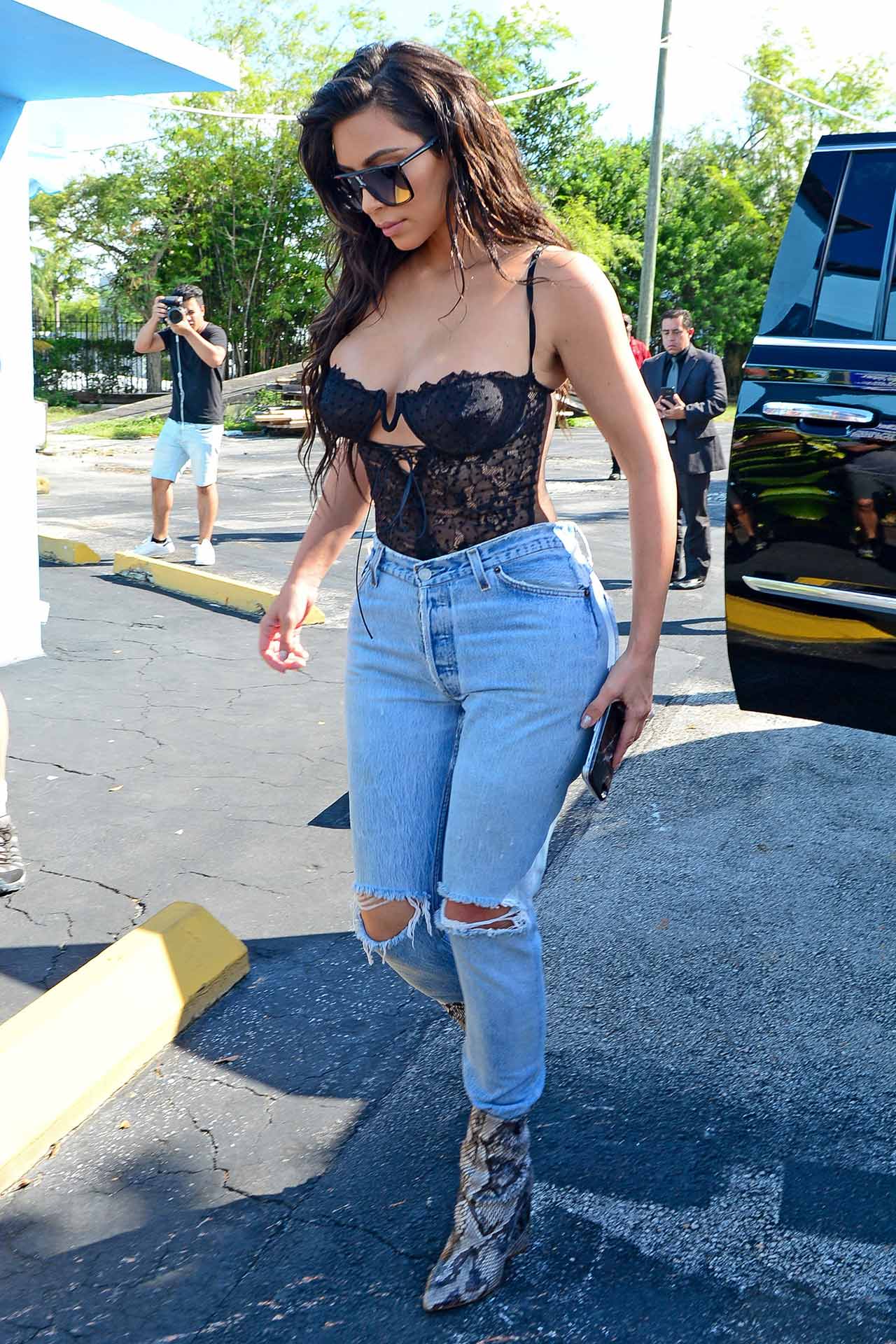 Kim Kardashian Wears Vintage Levi's Jeans The Jeans Blog
