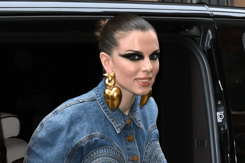 Julia Fox Movie List and Biography Many Achievements