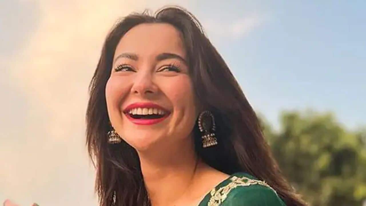 Who is Hania Aamir (Amir) Pakistani actress, biography, age, height