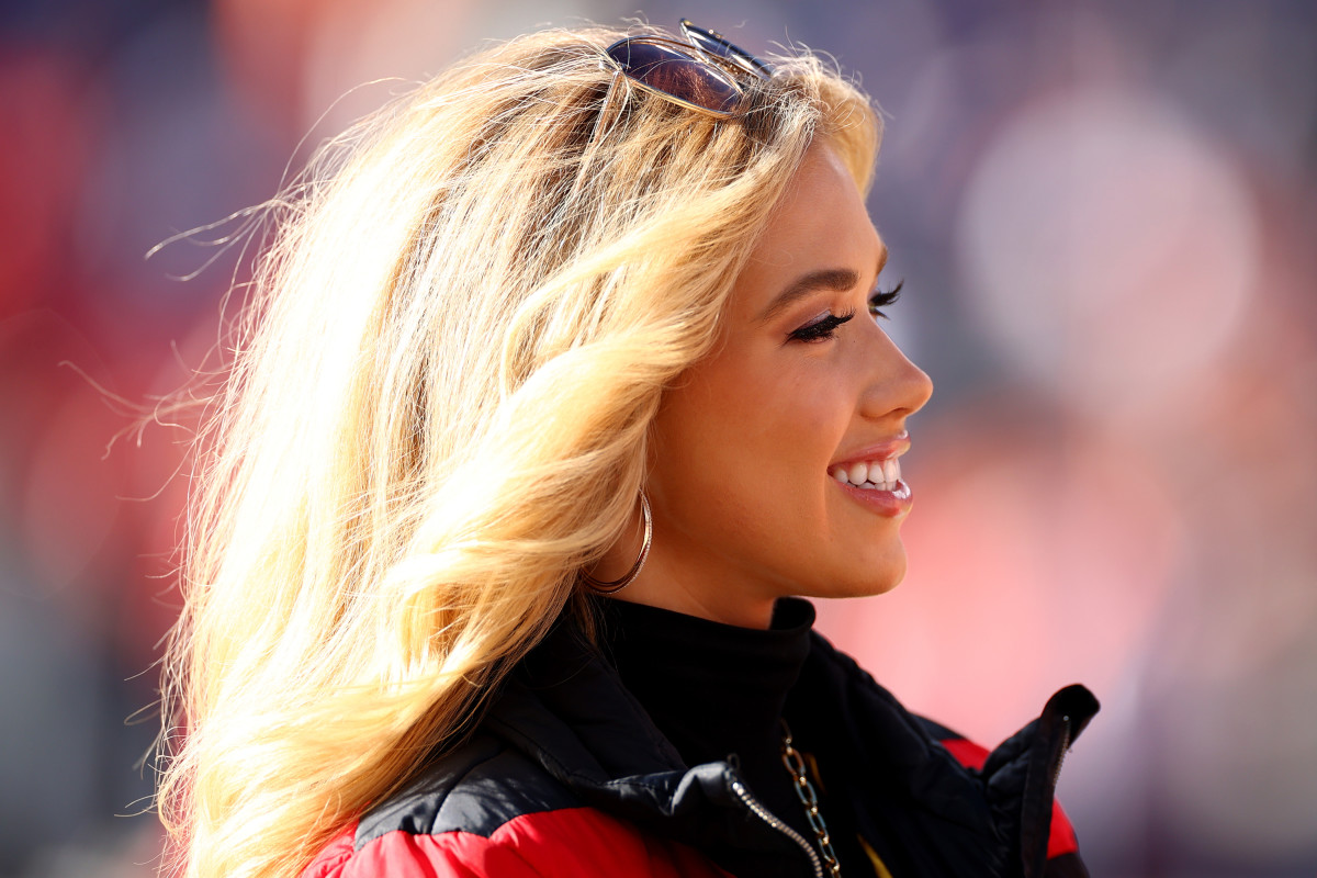 Look NFL Owner's Daughter Going Viral At The Super Bowl The Spun What's Trending In The