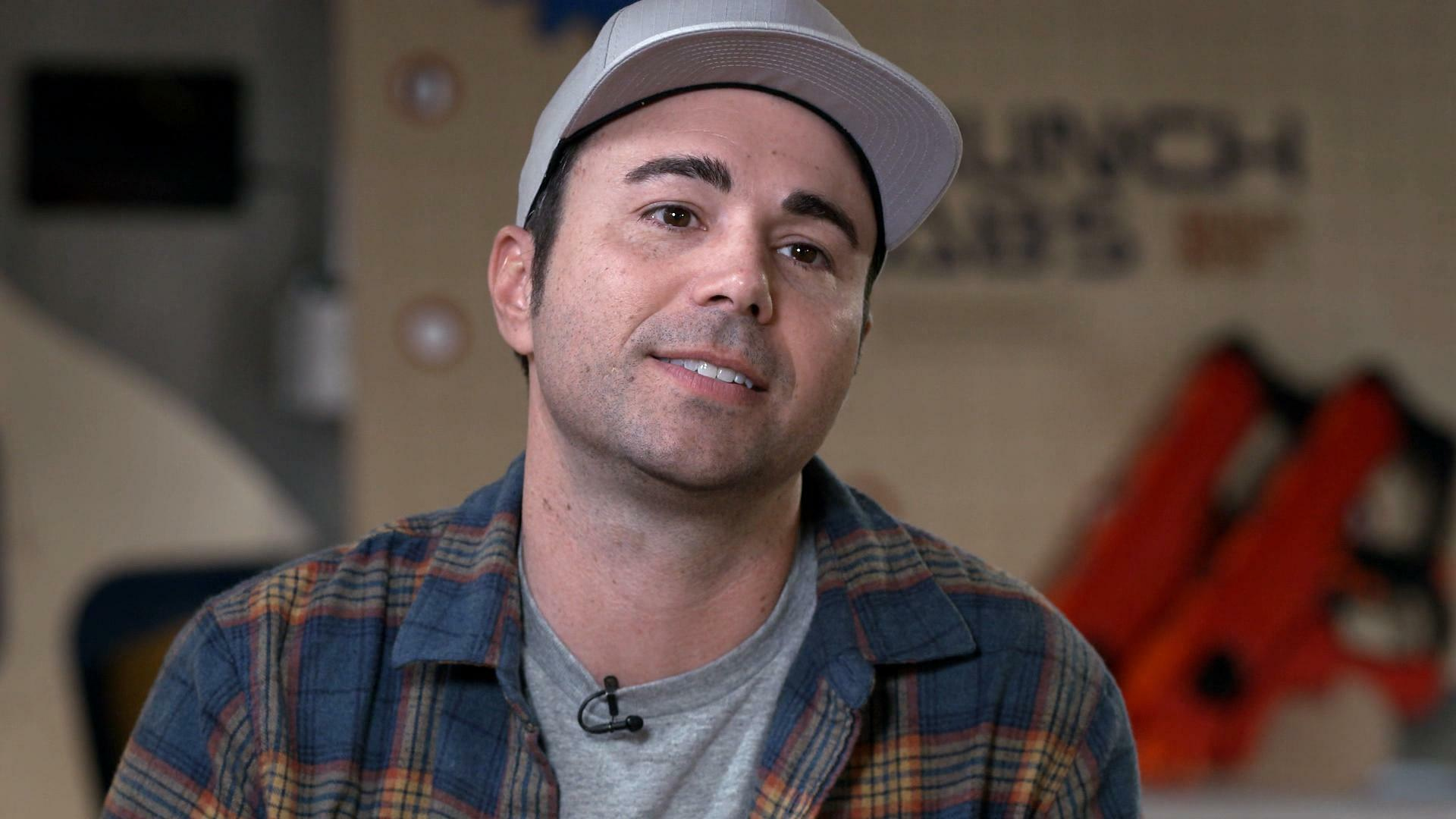 Watch CBS Saturday Morning How Mark Rober makes science fun Full