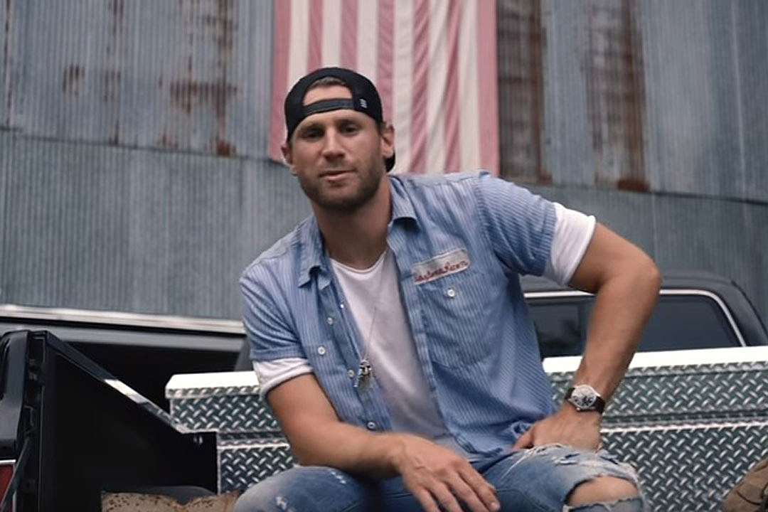 Chase Rice Gives Fans Inside Look in 'Everybody We Know Does'