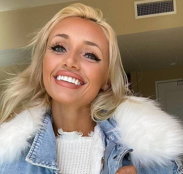 Cass Holland, Bio, New Videos, Photos, Age, Net Worth, Wiki, Name and Boyfriend/Girlfriend, Height