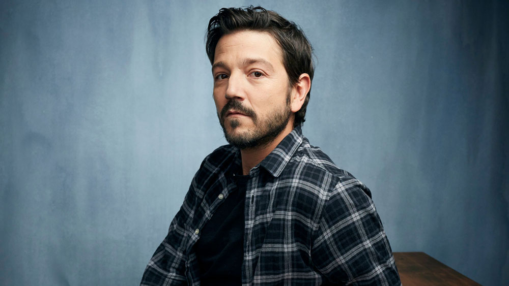 Diego Luna on Playing a Drug Lord, Authenticity of 'Narcos Mexico
