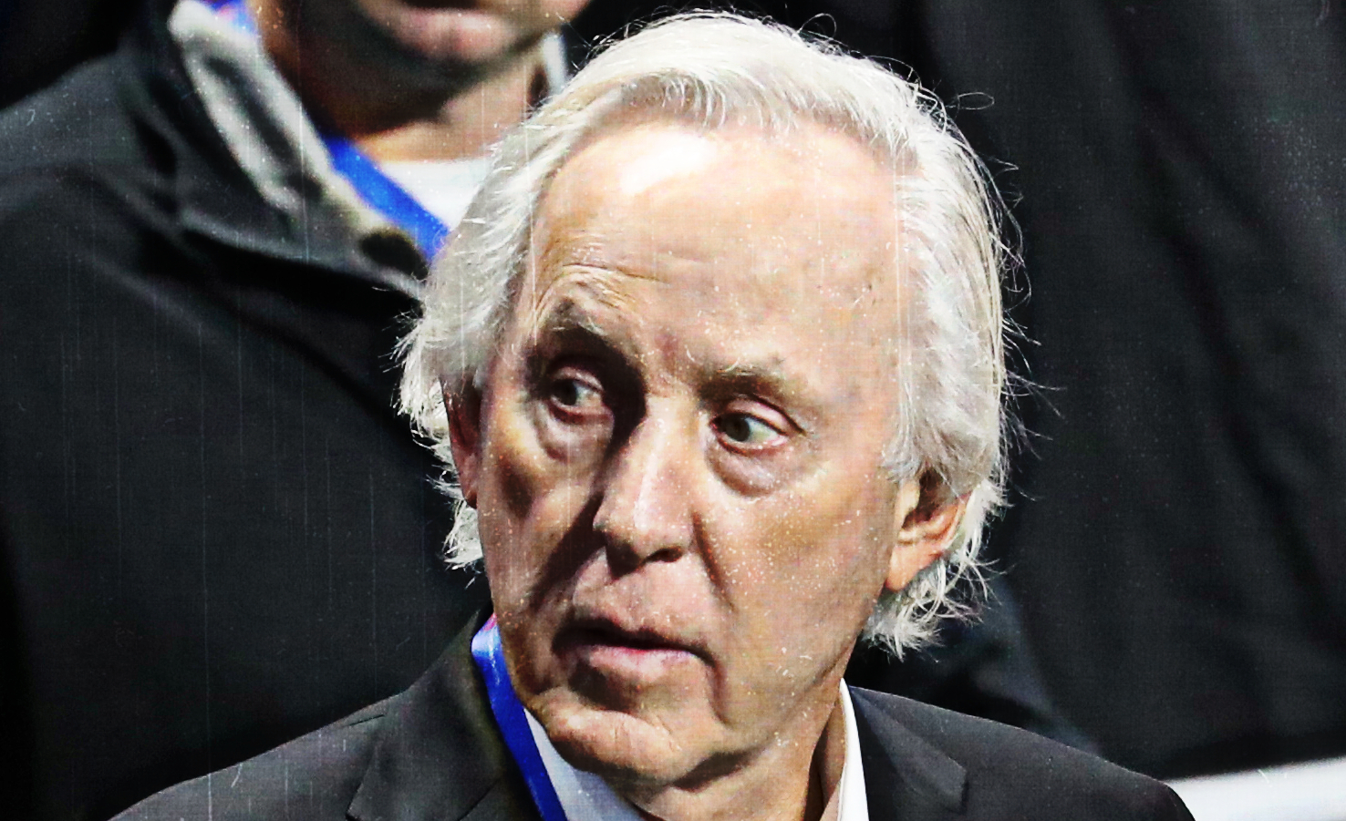 Fran Tarkenton Pounds Table for Teammate's Hall of Fame Resume