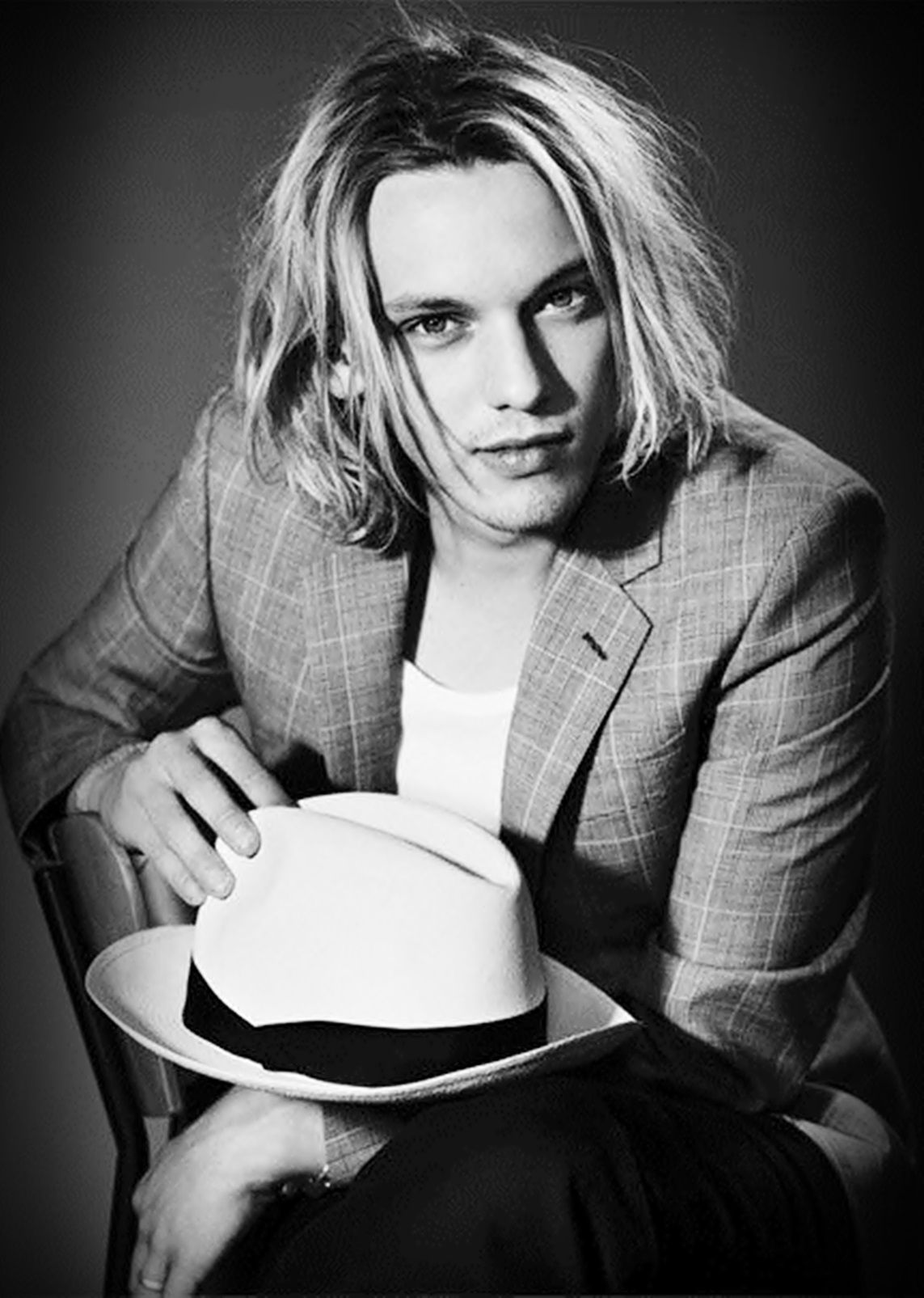 Jamie Campbell Bower Wallpapers Wallpaper Cave