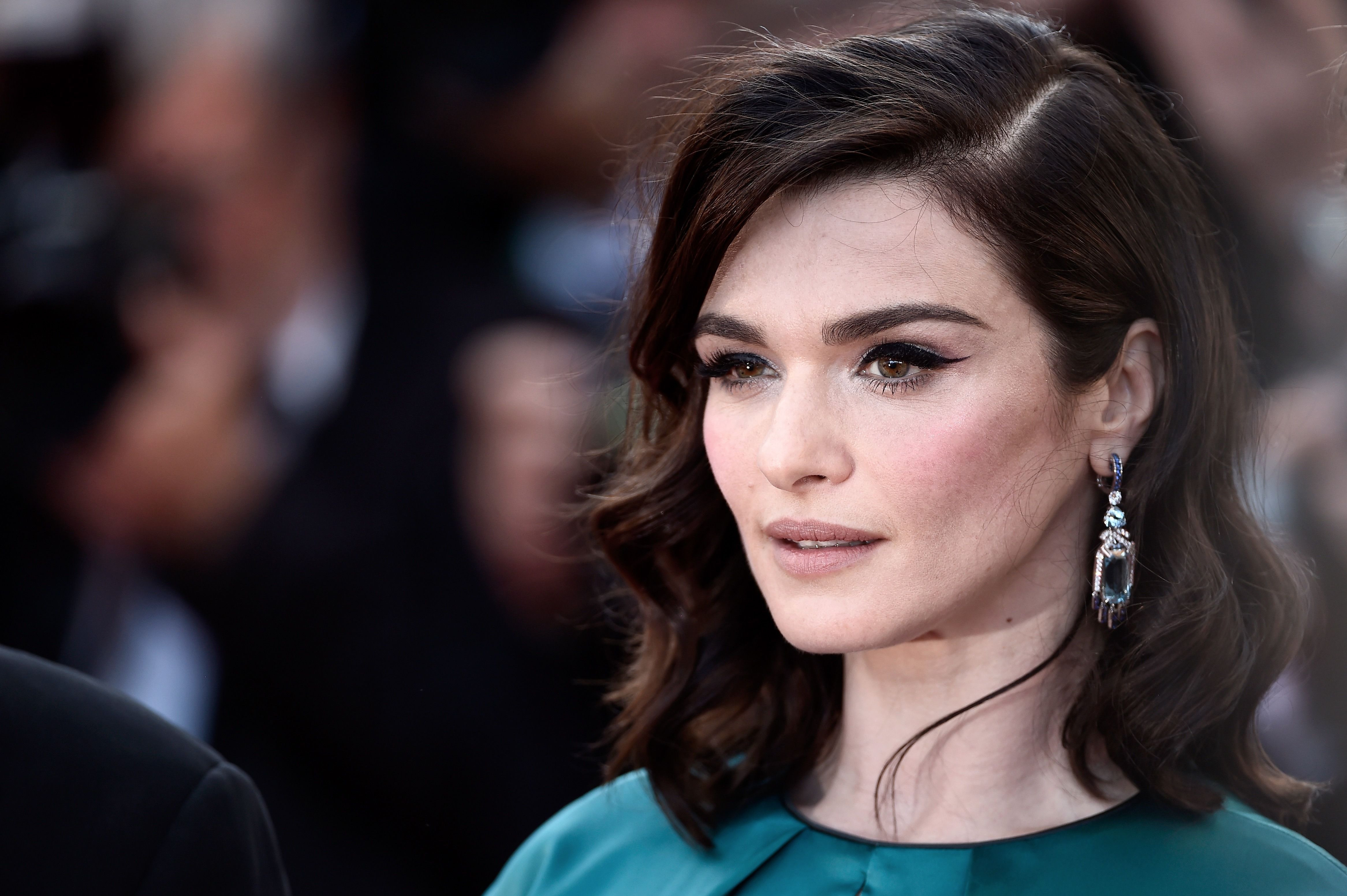 Rachel Weisz Wallpapers Images Photos Pictures Backgrounds