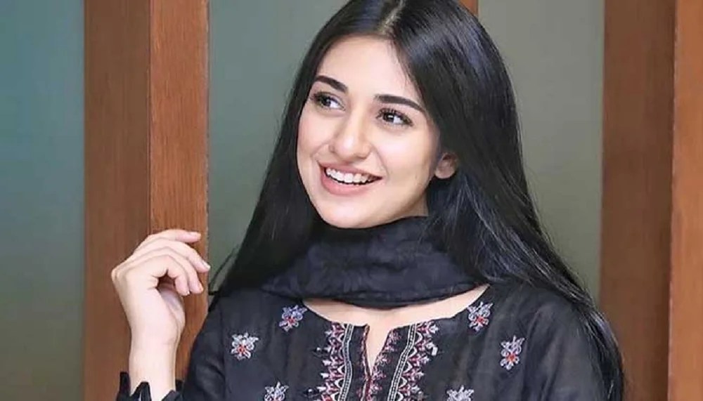 Sarah Khan Height, Weight, Personal Life, Career & Vital Stats