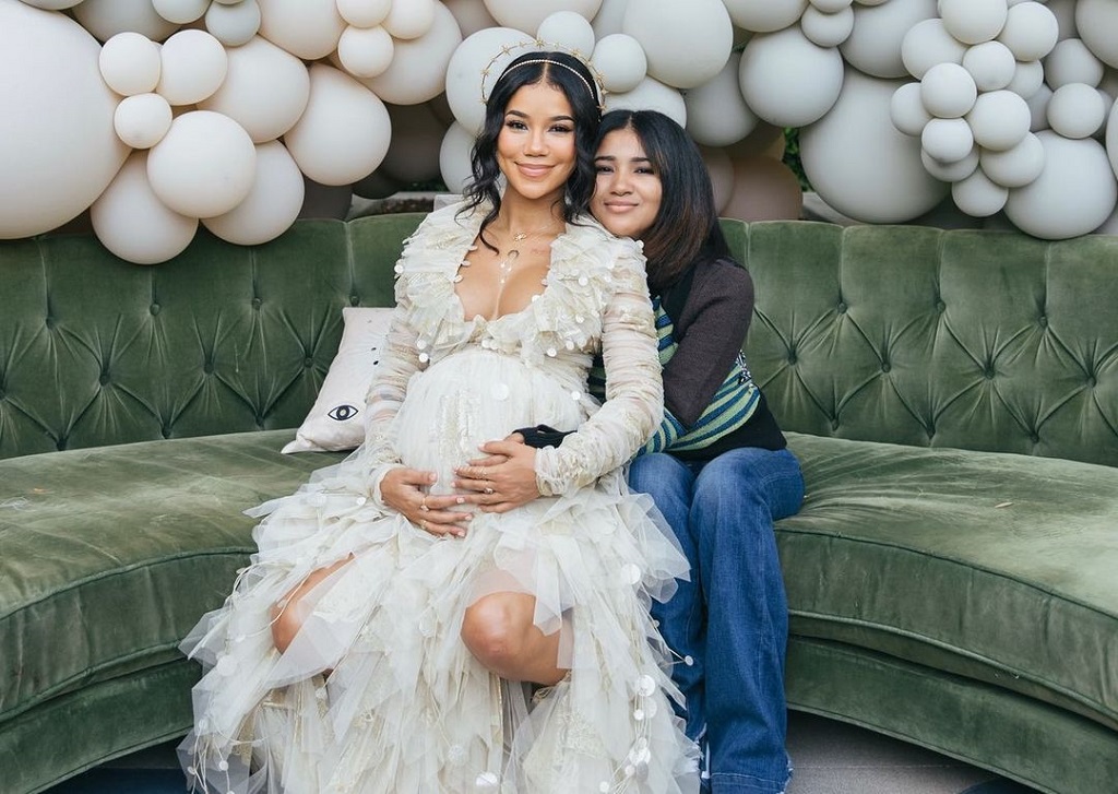 Has Jhene Aiko Daughter Passed Away? Namiko Love Illness