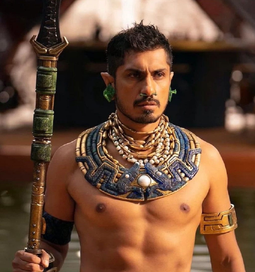 Tenoch Huerta Religion, Is He Christian? Ethnicity Family
