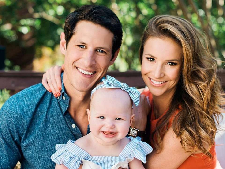 Kristin Fisher Biography, Age, Height, Husband, Net Worth Wealthy Spy
