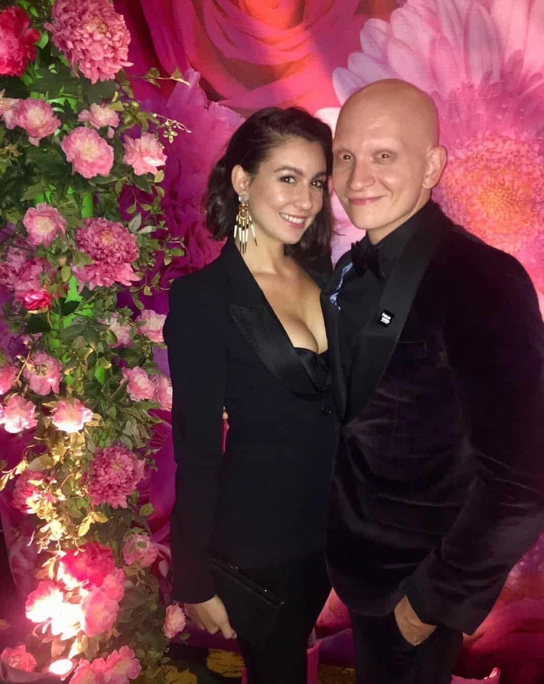 Anthony Carrigan is Married to Wife Gia Olimp. Kids.