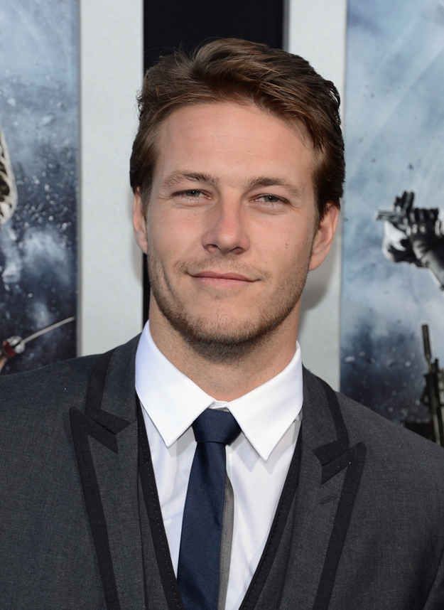 Is Luke Bracey Married to Wife? Or Dating a Girlfriend?