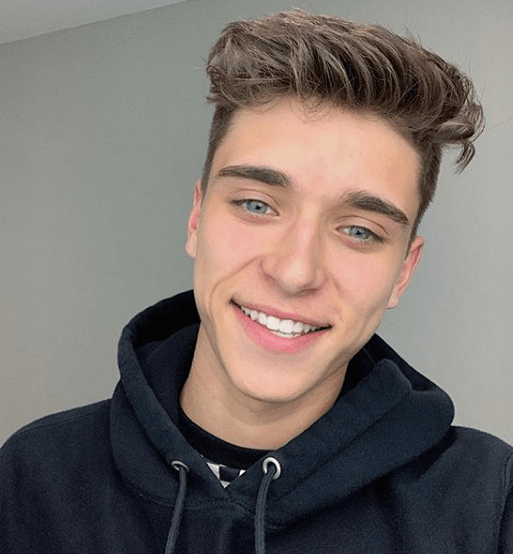 Josh Richards Bio, Age, Girlfriend, Family, Photos and Career