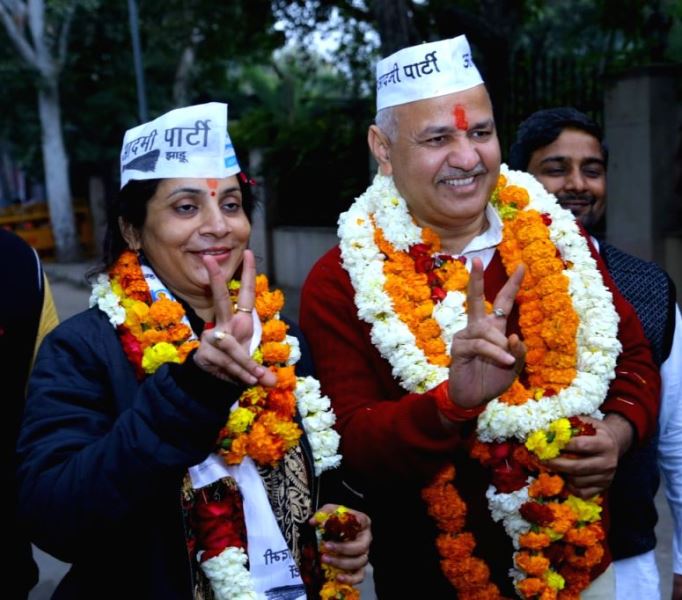 Manish Sisodia Wiki, Age, Wife, Children, Family, Biography & More