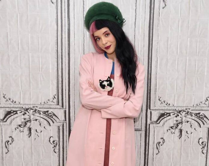 Melanie Martinez Biography, Age, Wiki, Height, Weight, Boyfriend