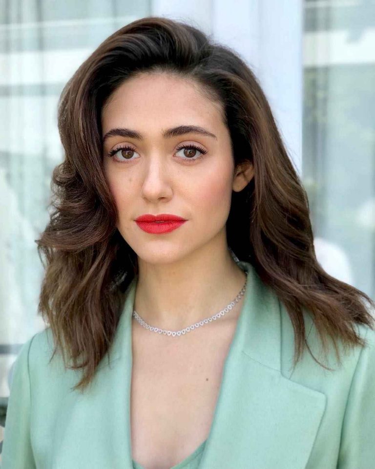 Emmy Rossum Biography, Wiki, Age, Height & Net Worth