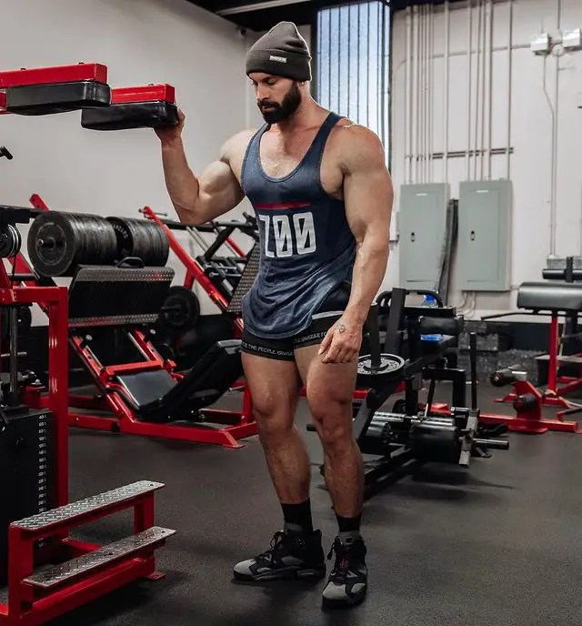 Bradley Martyn The Great Youtuber Height, Net Worth, Age, Gym and