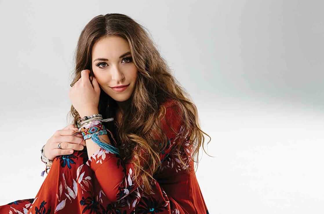 50 Sexy Lauren Daigle Photos 12thBlog