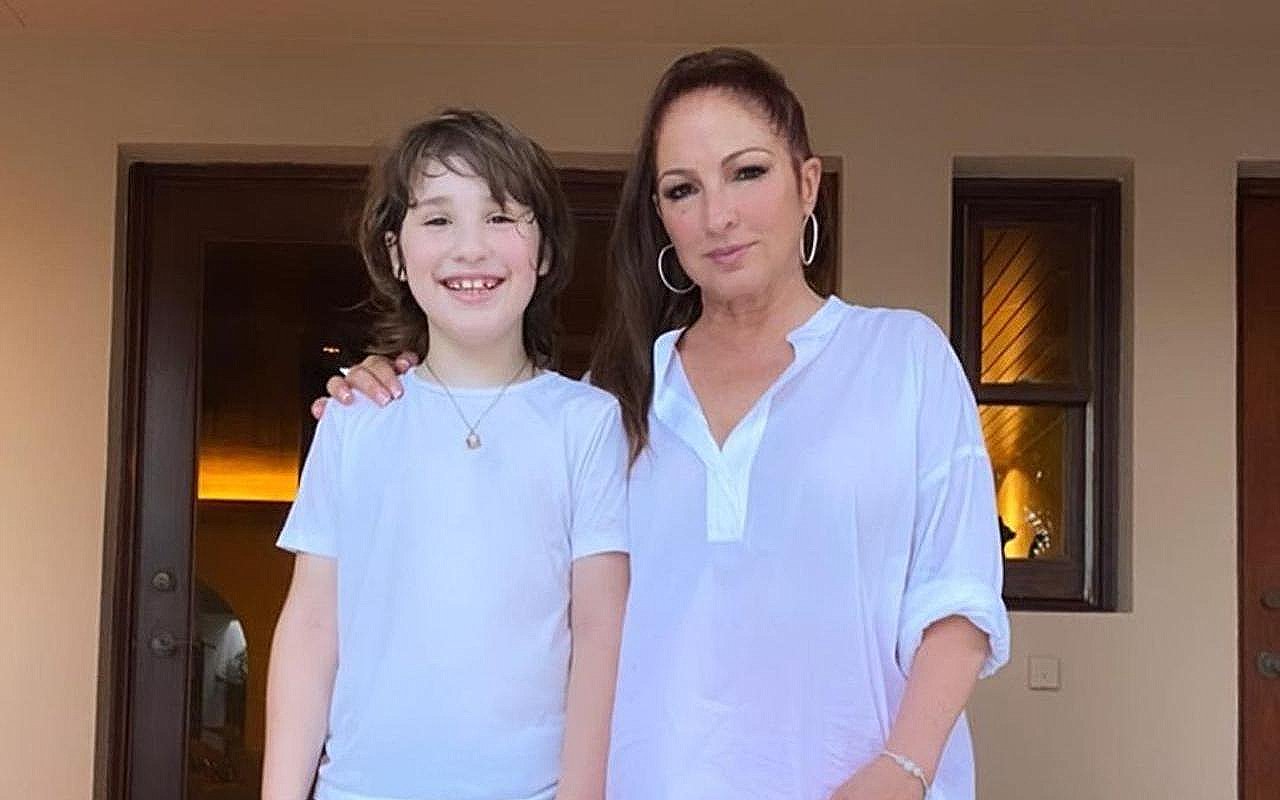 Gloria Estefan Uses Virtual Reality to Stay Connected With Grandson