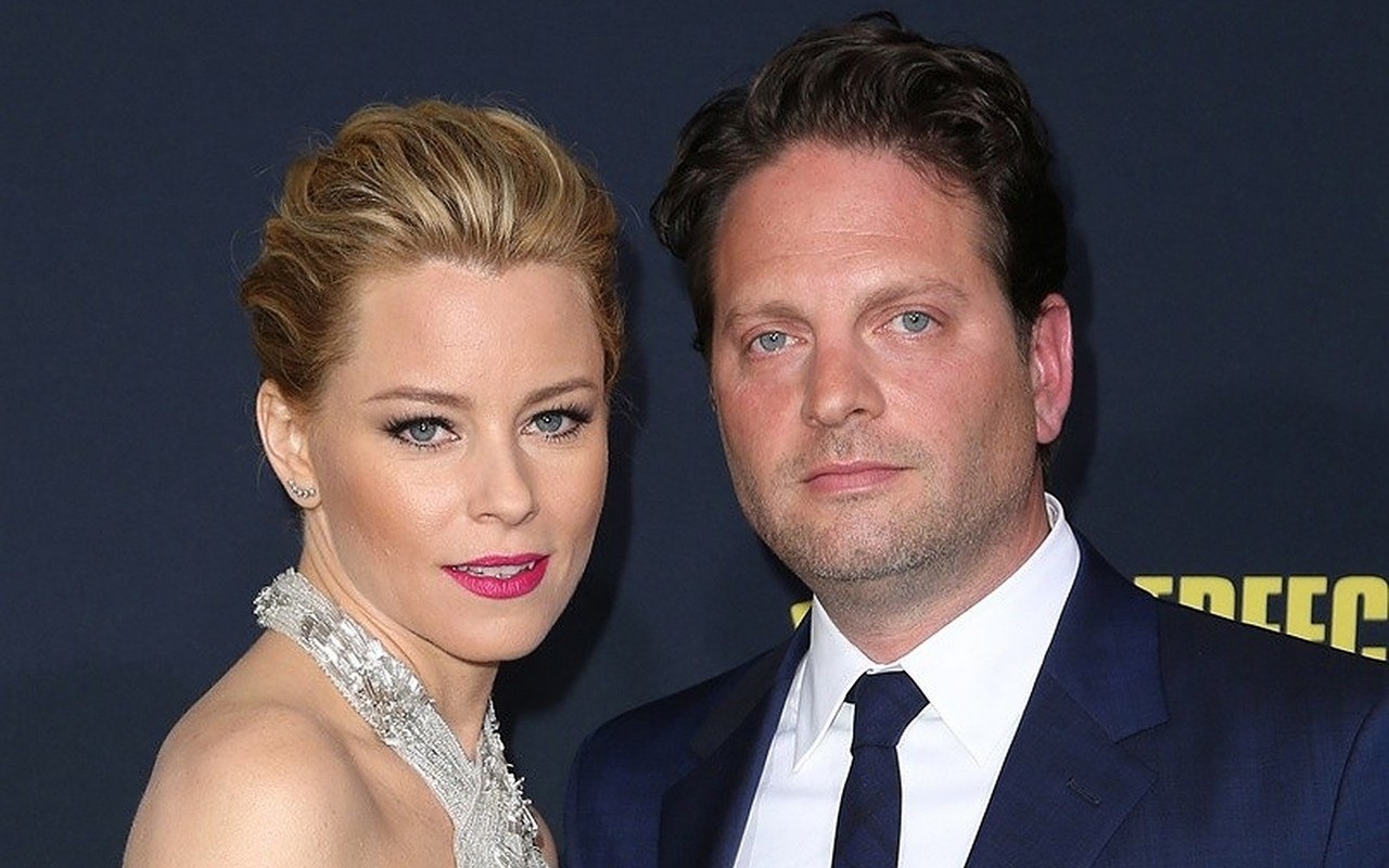 Elizabeth Banks' Husband Suffered From Panic Attack at Grocery Store