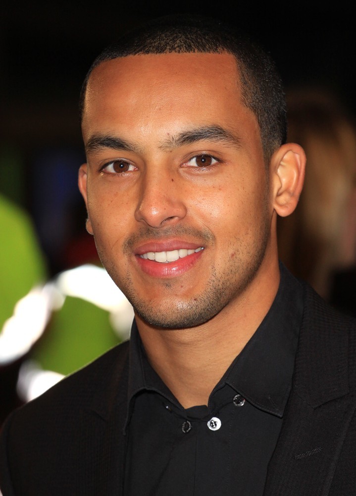 Theo Walcott Picture 9 The Twilight Saga's Breaking Dawn Part I UK