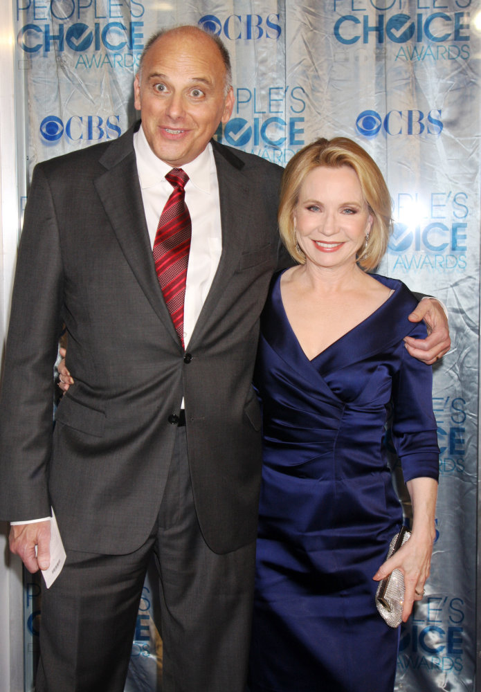 Debra Jo Rupp Picture 1 2011 People's Choice Awards Arrivals