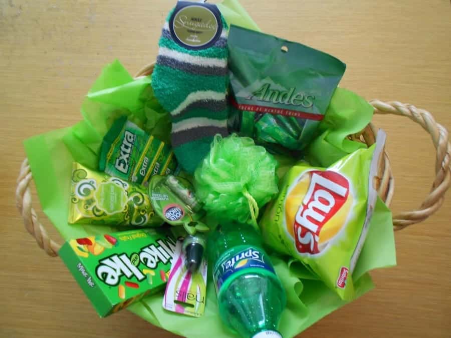 Colorful gift basket ideas! A girl and a glue gun