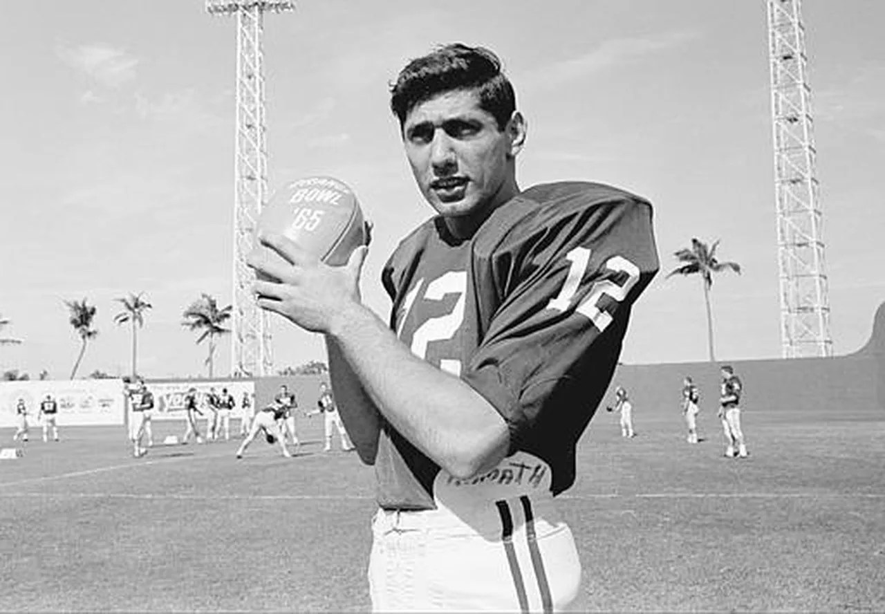 77 years of iconic quarterback Joe Namath