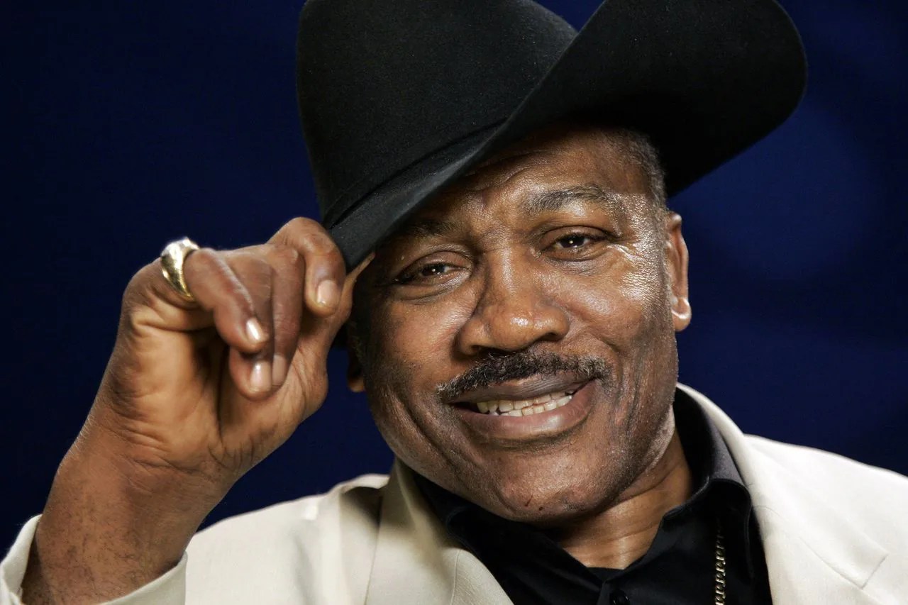 Joe Frazier said beating 'The Greatest' was best thing that ever