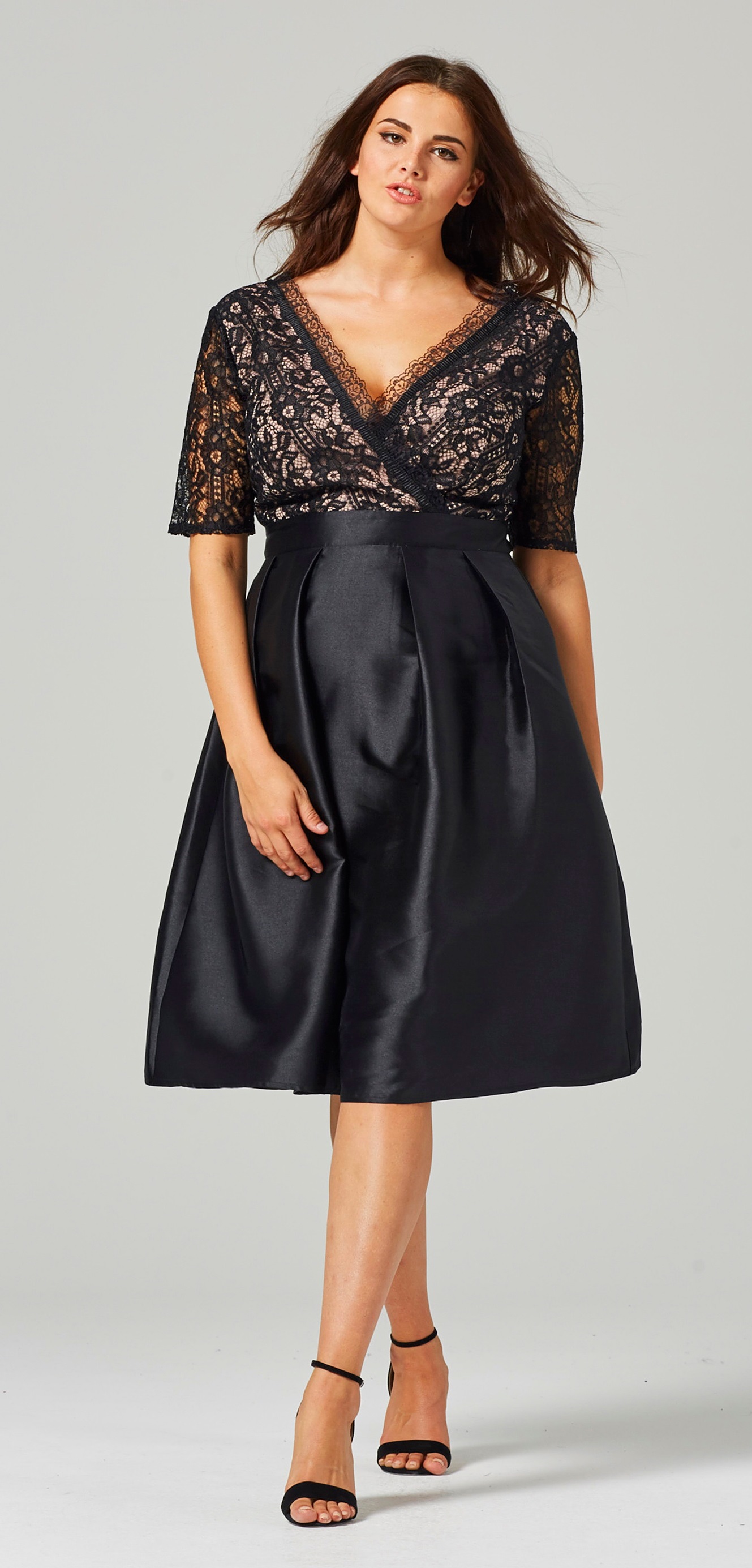plussizeweddingguestdresssleevesalexawebb41719 Alexa Webb