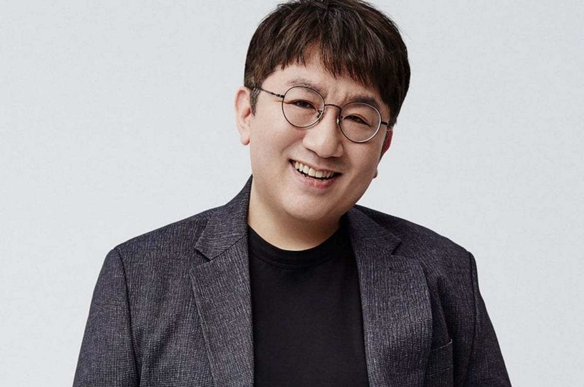 HYBE founder Bang Si Hyuk to step down as CEO allkpop