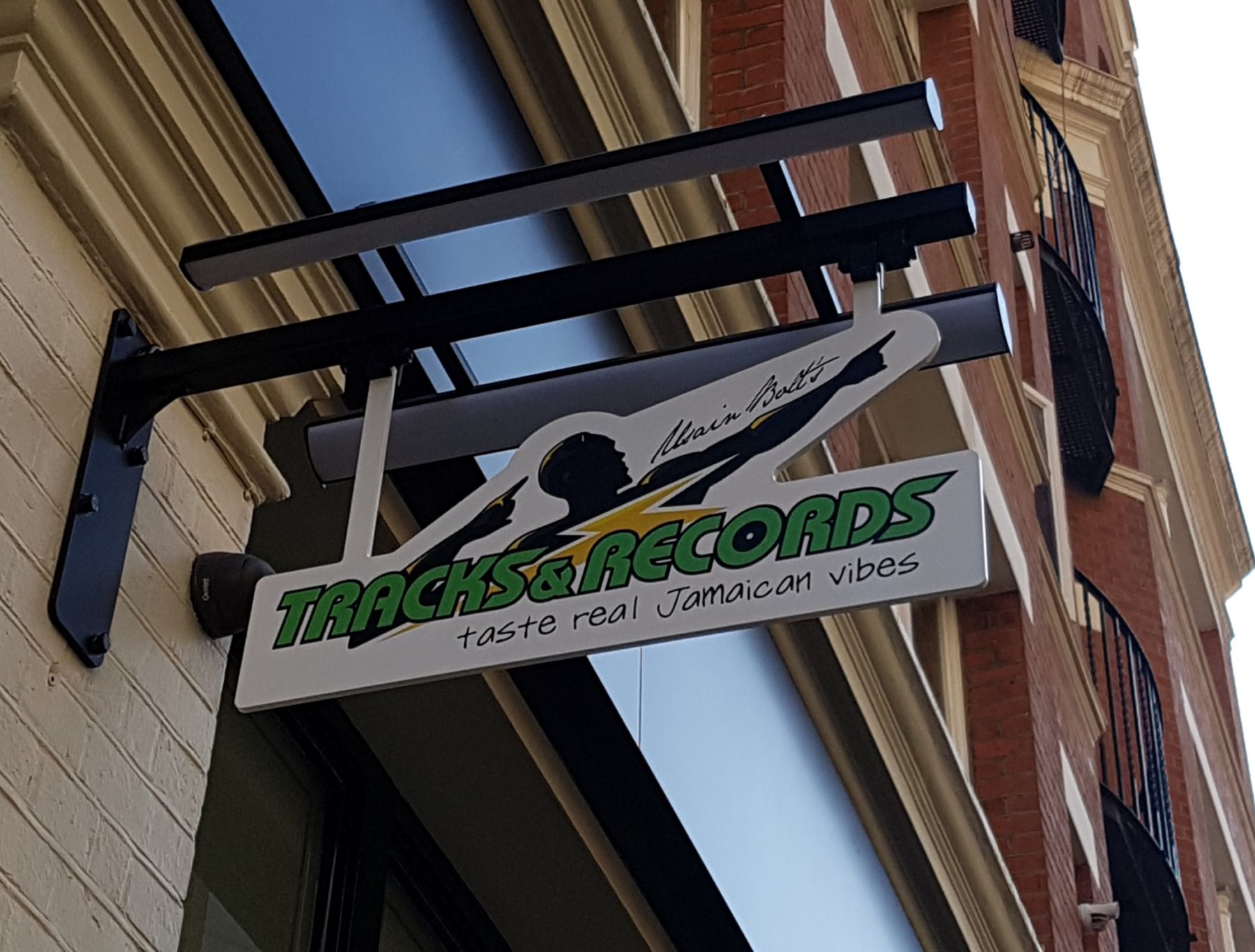 tracks and records sign Aspen