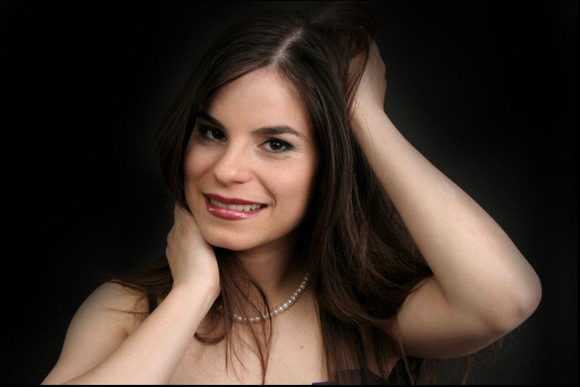 Alexa Vogel (Soprano) Short Biography