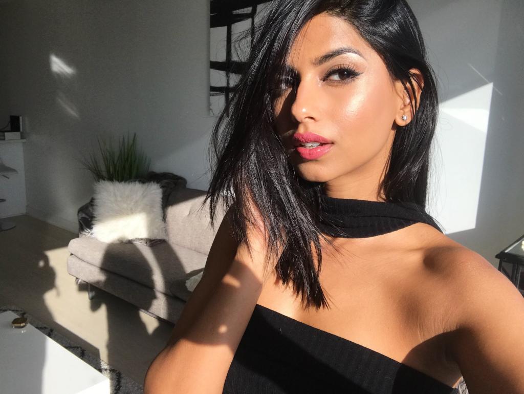 The Beauty Influencer As Advocate Arshia Moorjani Pushes For Inclusivity While Showing The