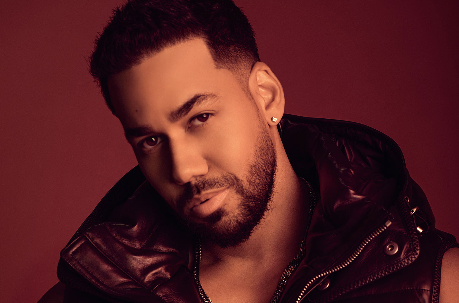 Romeo Santos Releases New Single & Video ‘Sus Huellas’ Billboard
