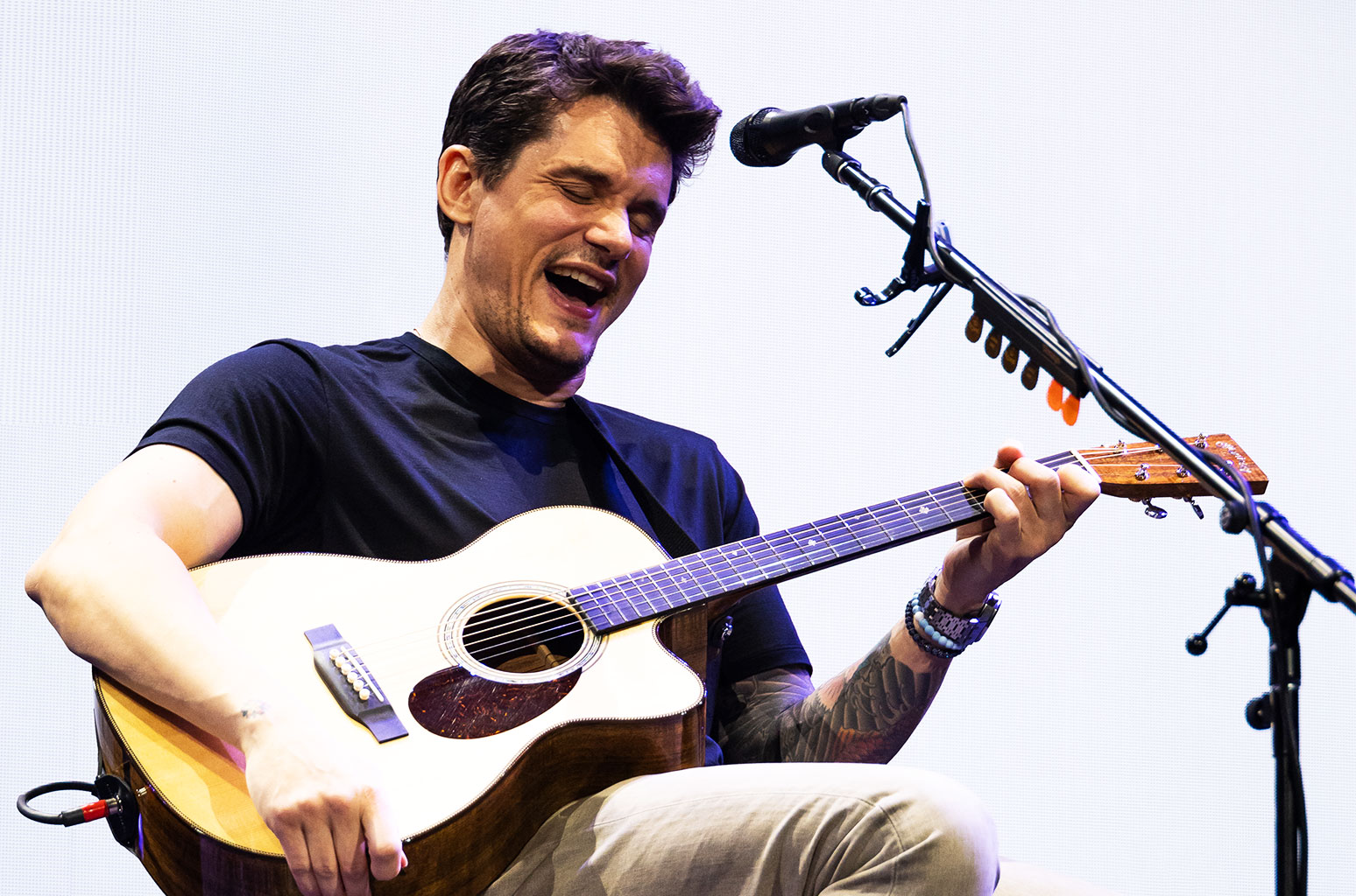 John Mayer Solo Acoustic Tour at Kia Forum in LA Review
