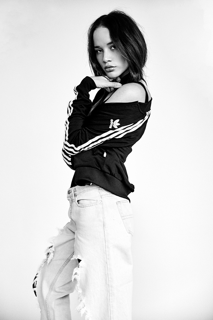 Brand Model and Talent Chloe Mills Fashion Women