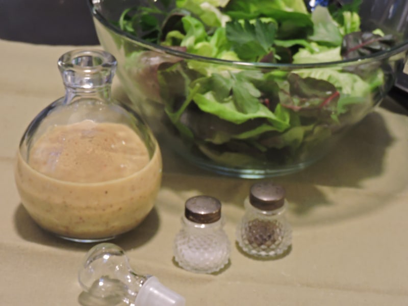 CAN A GREAT VINAIGRETTE SAVE A MARRIAGE? (CarbWarsCookbooks.com)