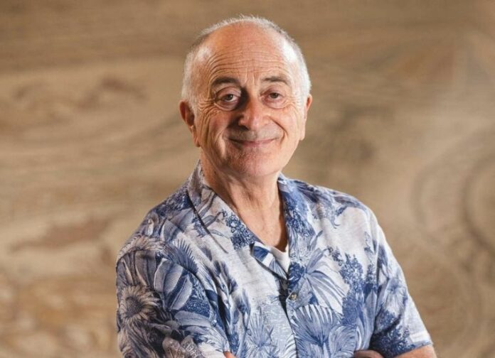 Tony Robinson Net Worth, Age, Marriage, Children, House, Height, Weight