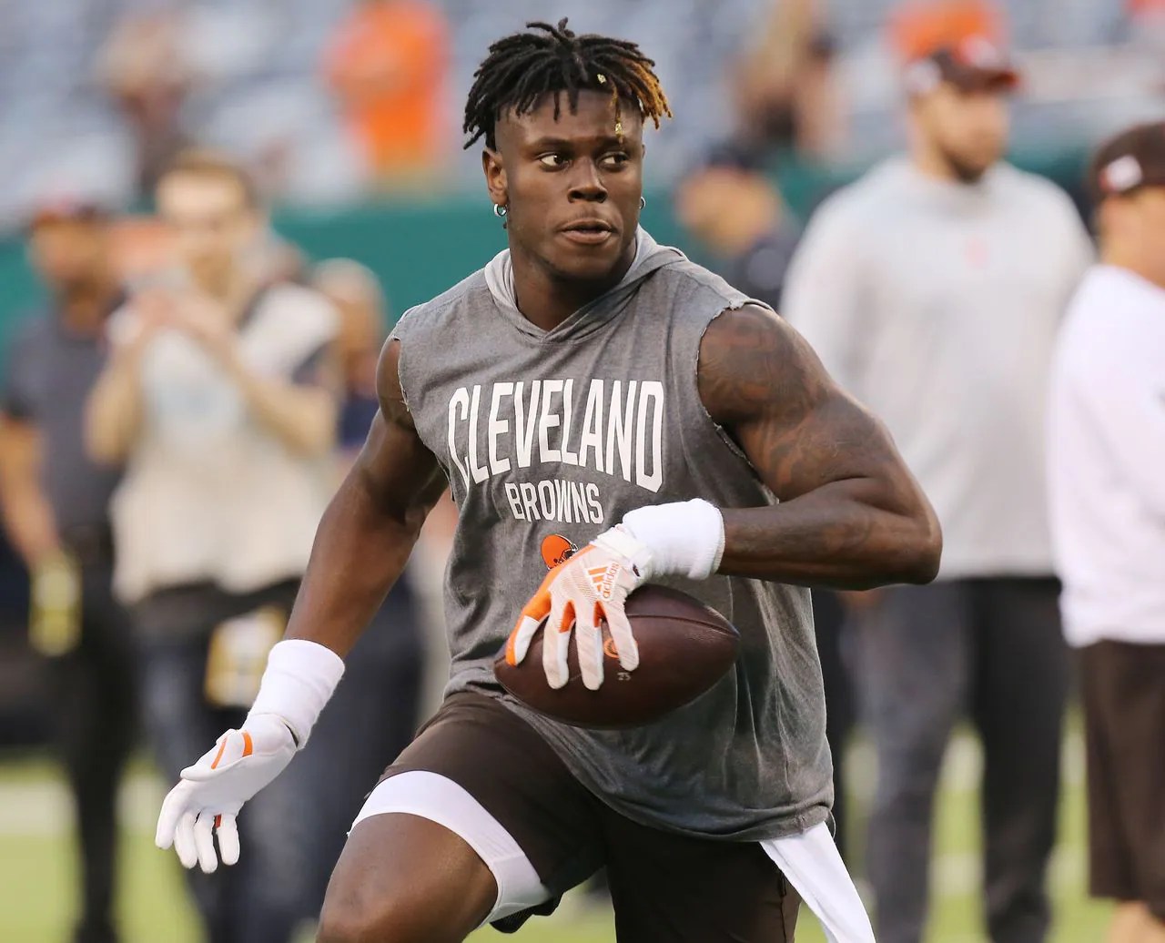 Browns designate David Njoku for return from injured reserve