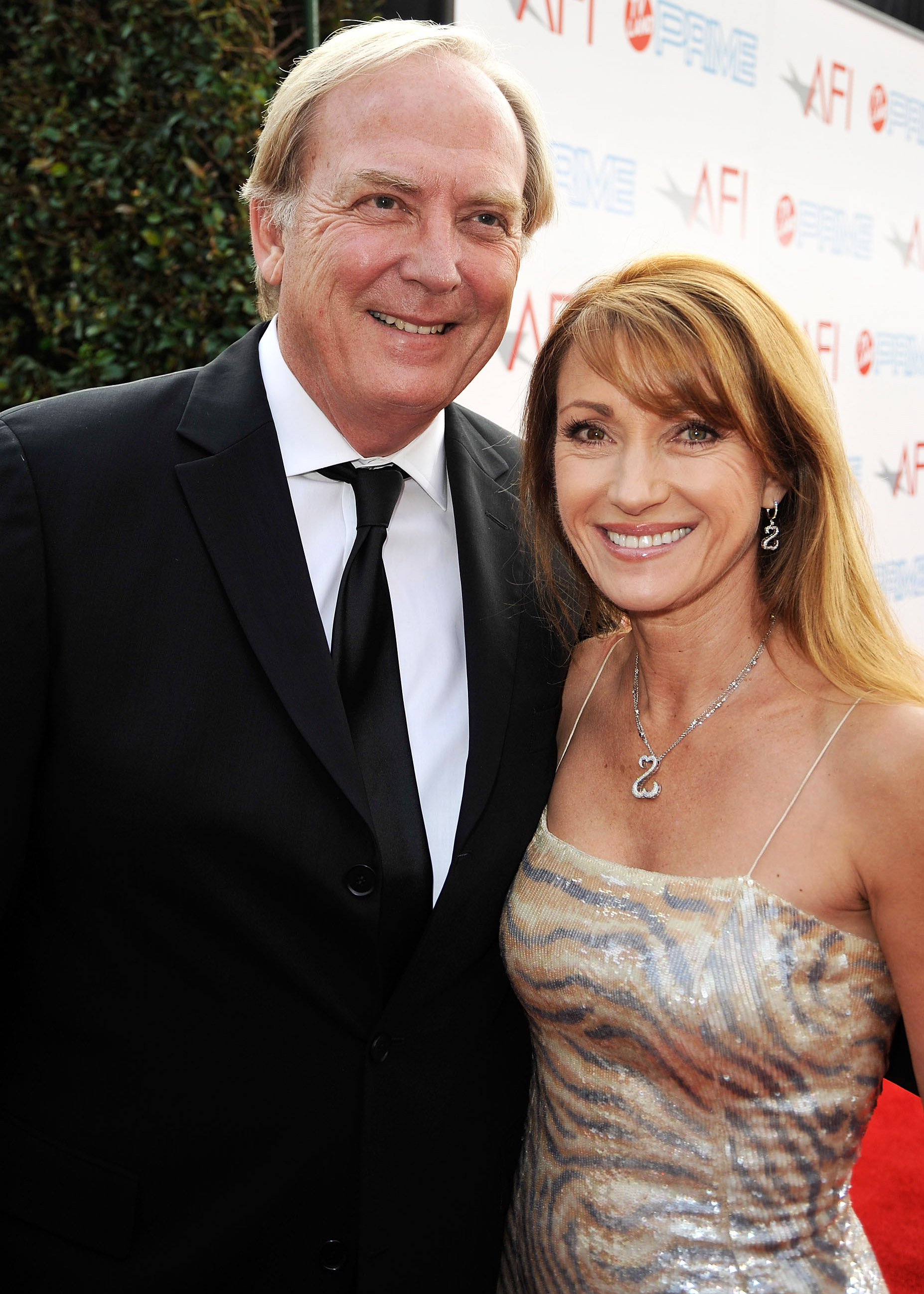 Jane Seymour Finalizes Divorce From James Keach After 22 Years of