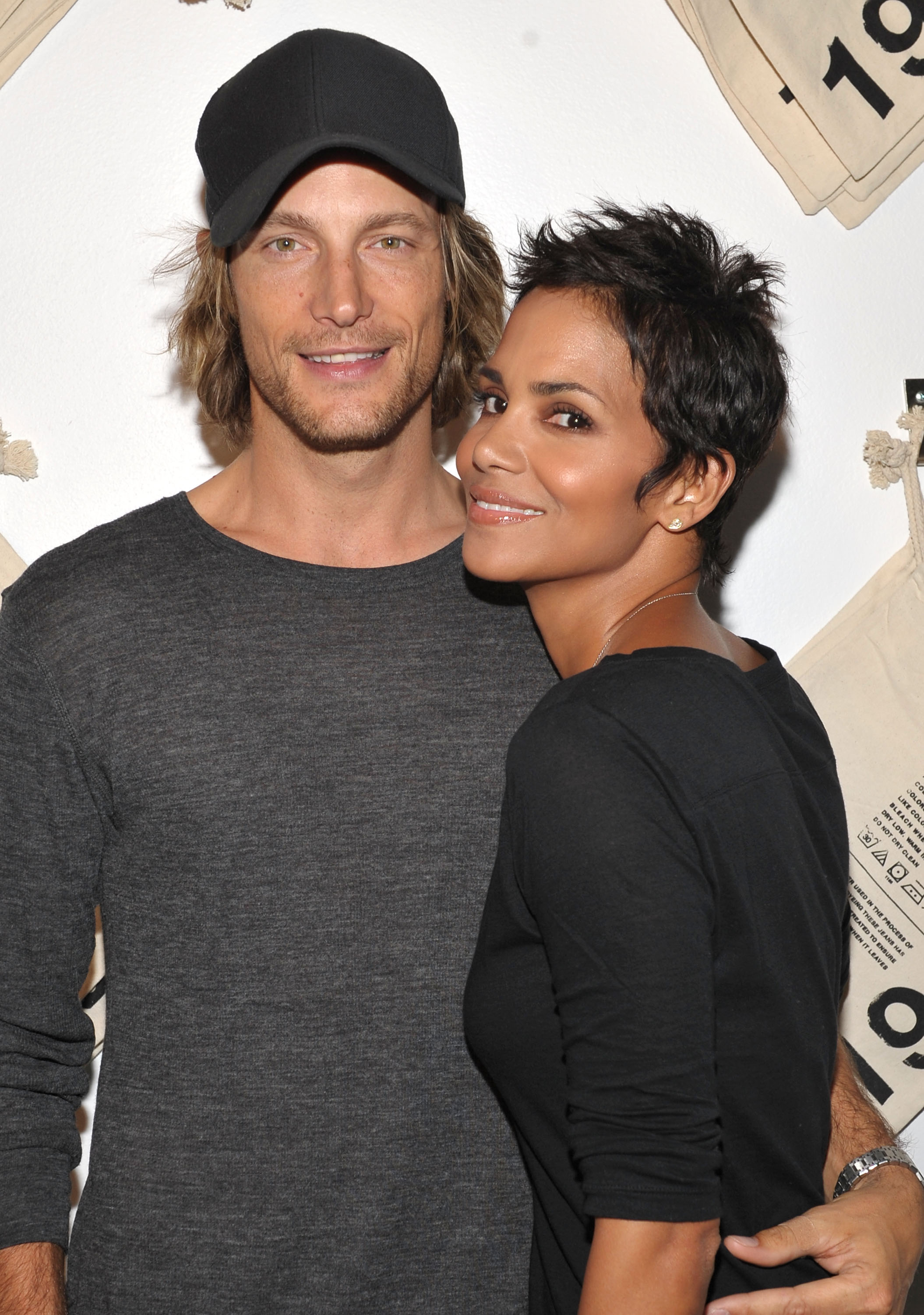 Who Has Halle Berry Dated? A Comprehensive Guide To Her Boyfriends -  HiveBlog