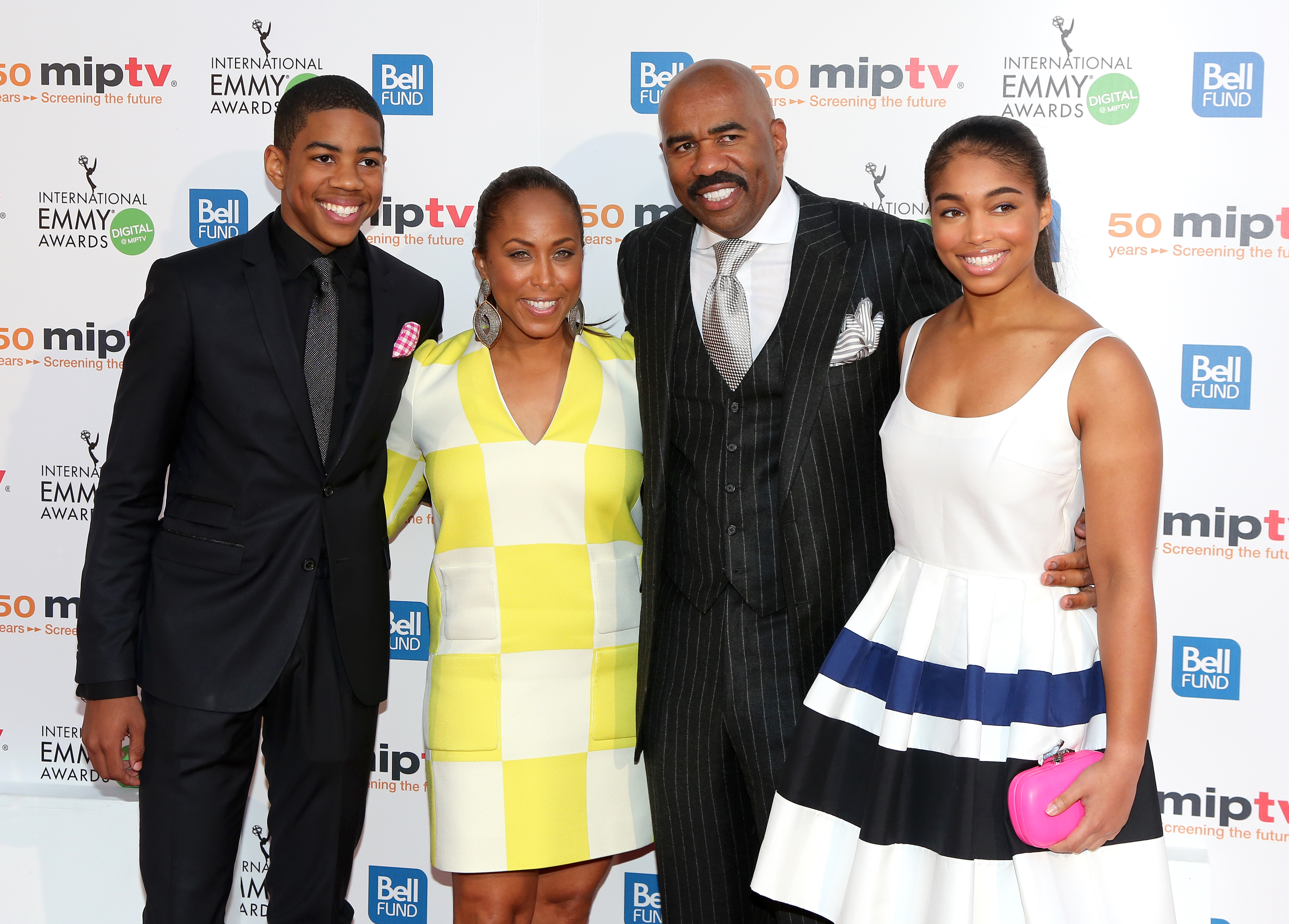 Steve Harvey Has a Lot of Love to Give His Big Family! Meet the TV Star