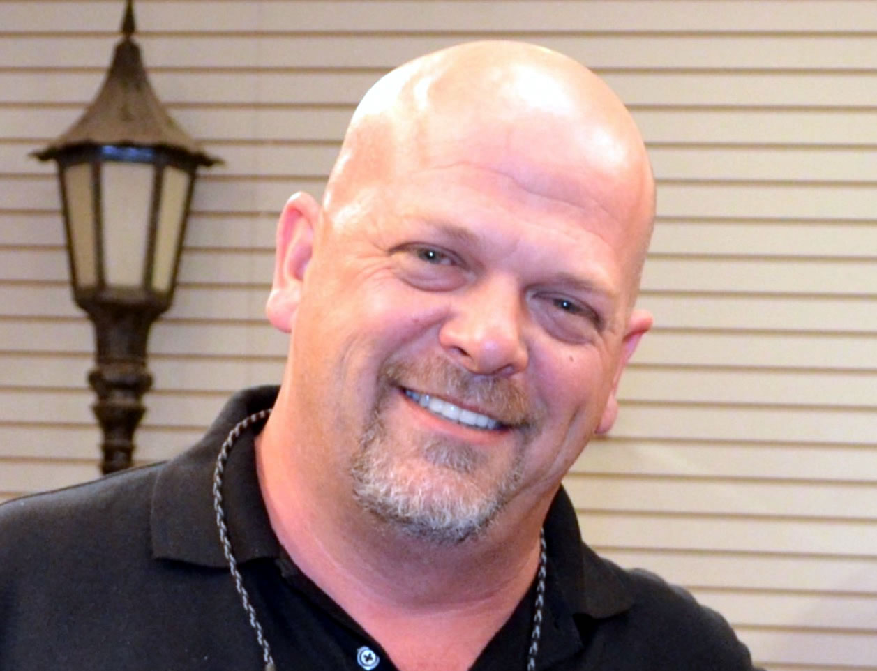 Pawn Stars' Rick Harrison to Shave Standish's Head for Charity Coin News