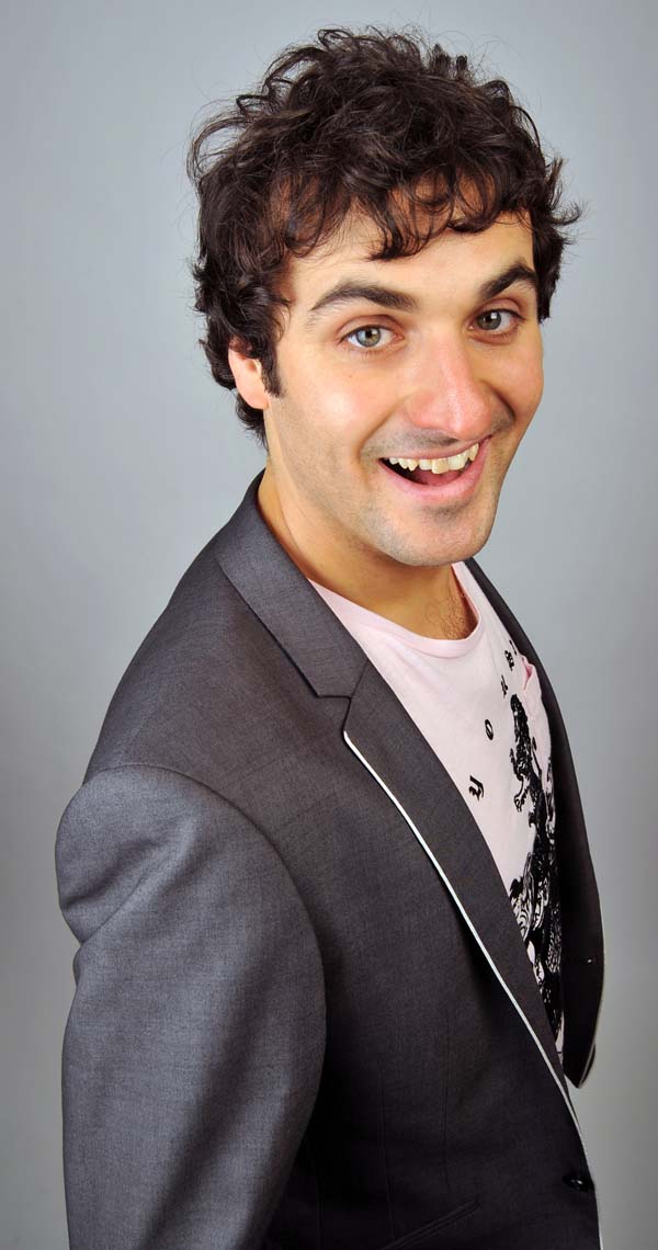 comedy cv the UK's largest collection of comedians biogs and photos