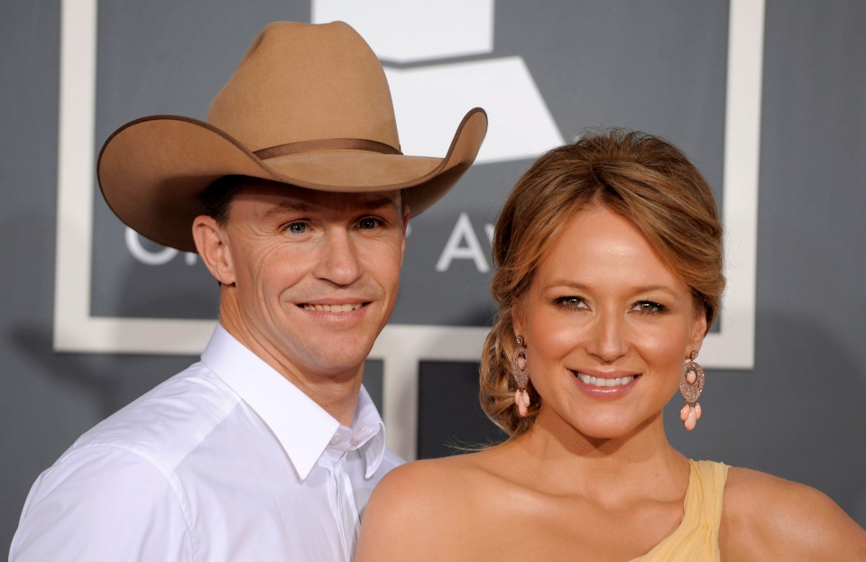 Jewel, husband Ty Murray divorcing after 16year relationship