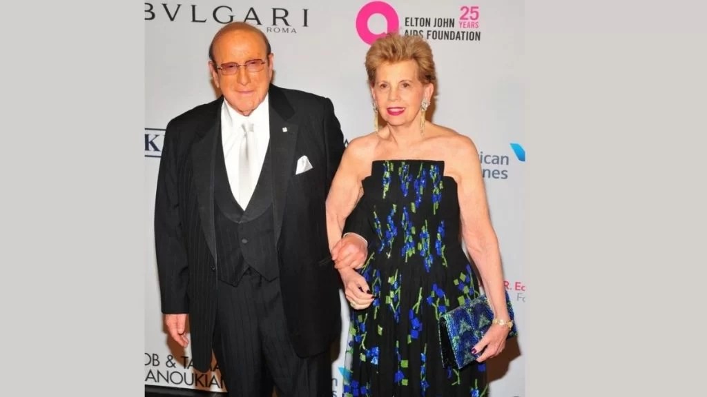 Adelberg Glimpse into the Life of Clive Davis' exwife Dicy Trends