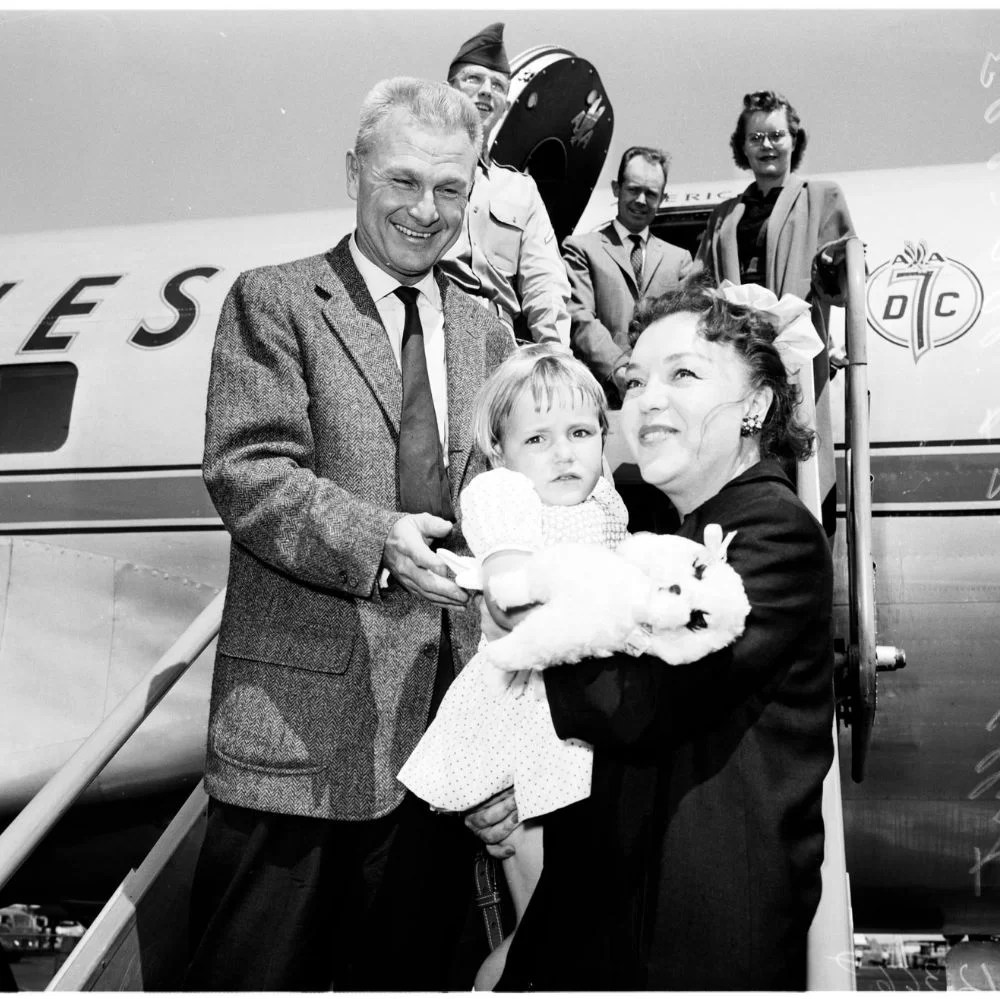 Maria Albert Zucht Everything About Eddie Albert's daughter Dicy Trends